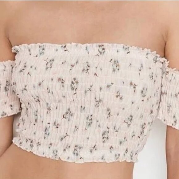 Victoria's Secret Tops - Victoria's Secret Smocked Pink Floral Crop Top